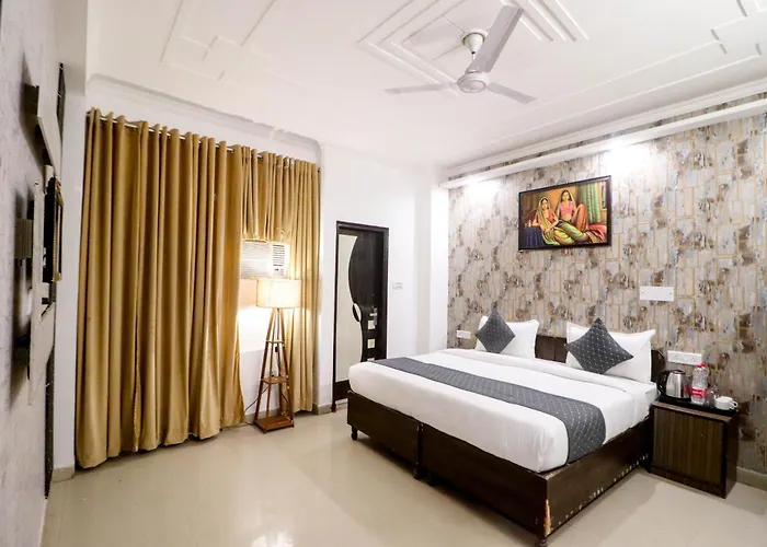 Hotel Stay Villa Near Delhi Airport